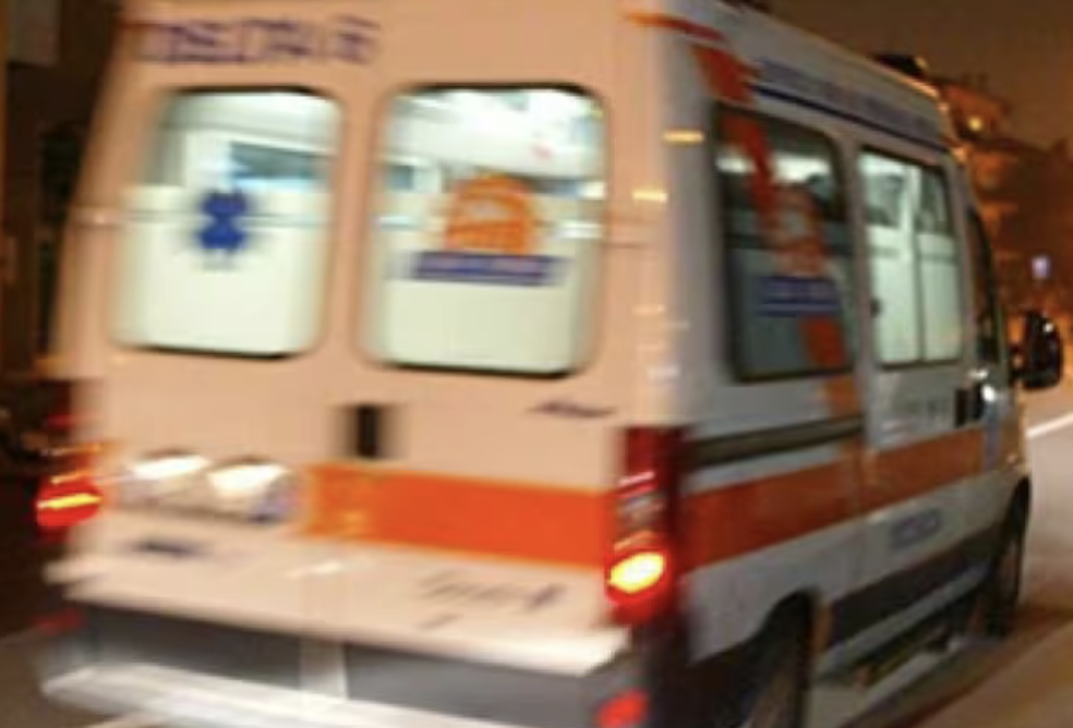 Cerbaia (Firenze), drammatico incidente domestico: muore uccisa dal basculante