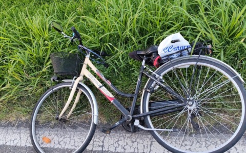 Ciclista muore per un malore a Crevalcore, appello per identificarlo