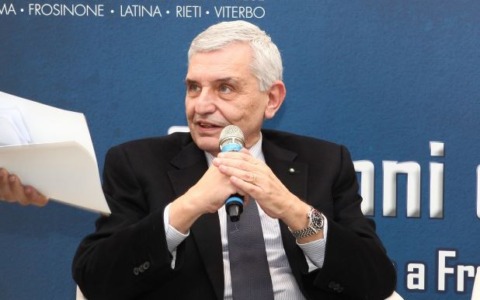 Clamoroso a Frosinone, la societa’ potrebbe cambiare proprietà. Il silenzio di Stirpe