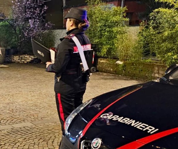 Compie un furto in una abitazione: i Carabinieri identificano l’autore