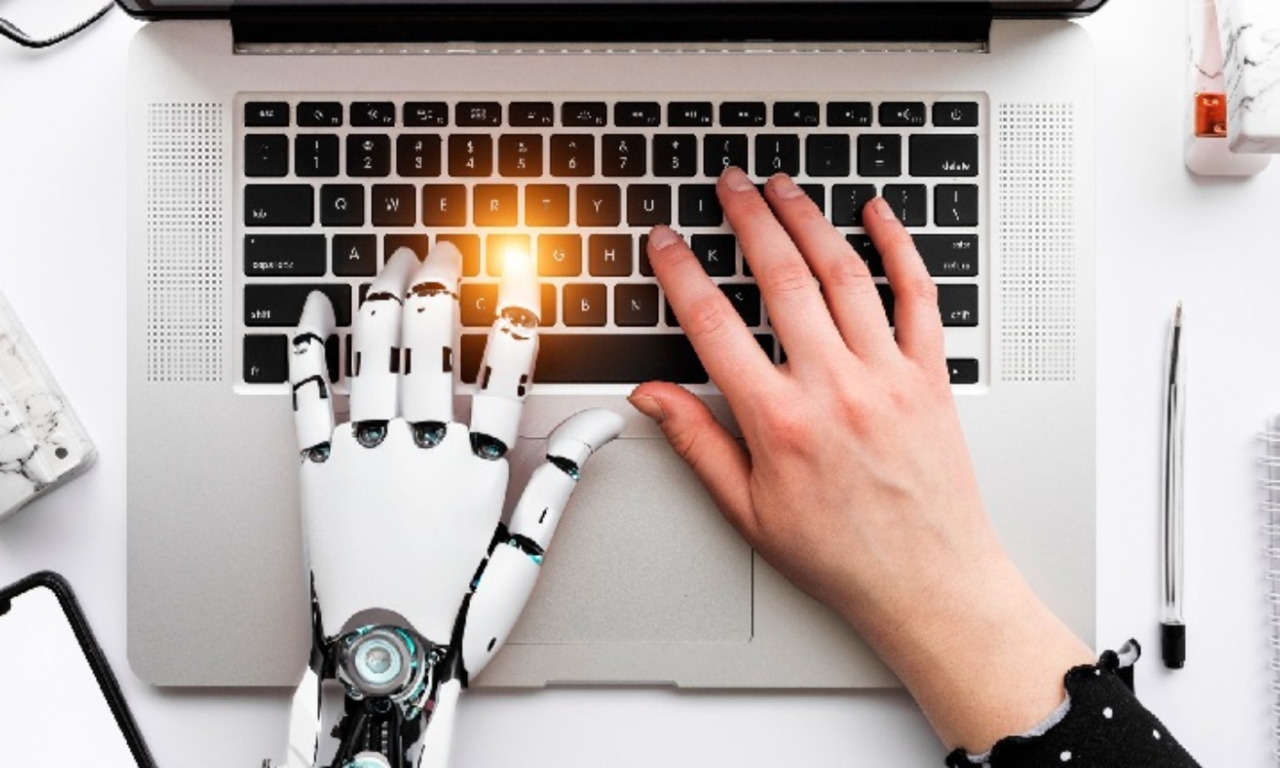 Consumers’ Forum sull’intelligenza artificiale: oltre 425mila posti di lavoro persi, cresce l’allarme sull’impatto dell’IA