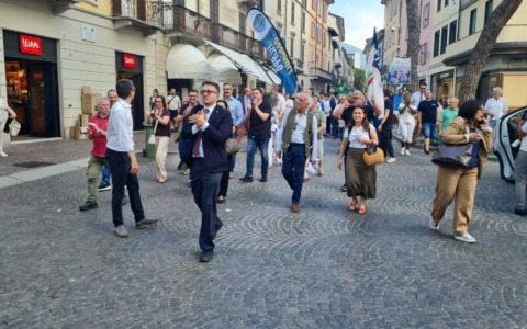Cori da stadio come nel 2023, ma allora il Lecco era andato in B…