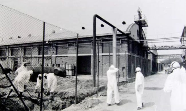 Disastro all’Icmesa, anche la città ricorda la tragedia del luglio 1976