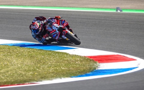 Doccia fredda ad Assen: Bagnaia penalizzato nella Sprint
