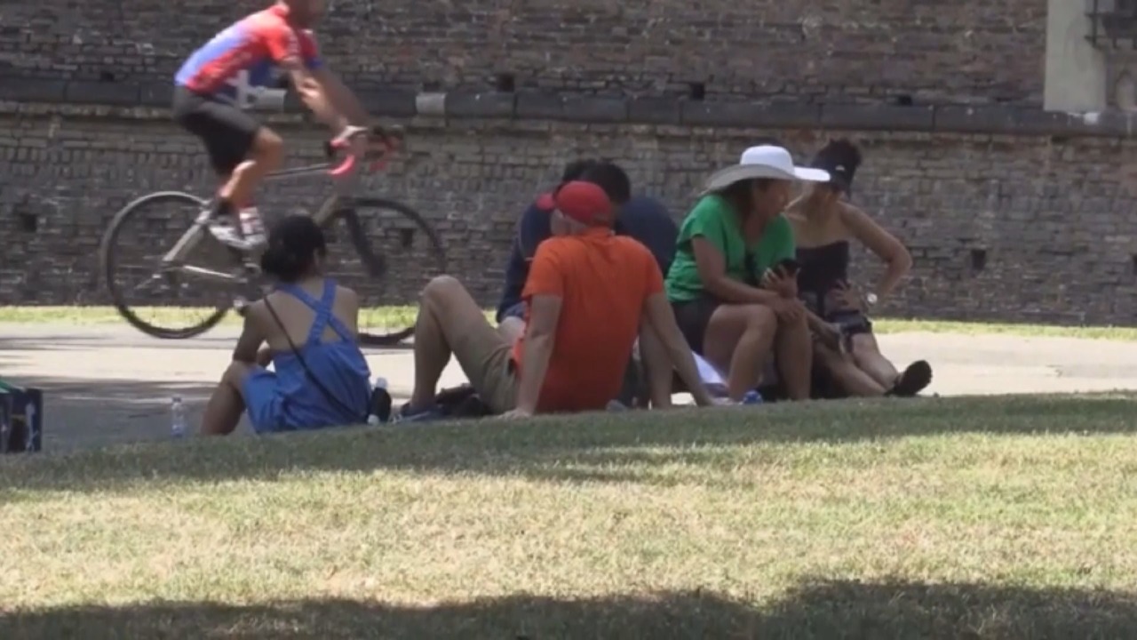 Domenica da allerta rossa per il caldo, con picchi di 40 gradi in pianura