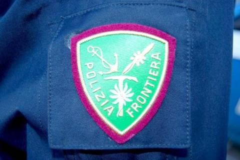 Domodossola, arrestato sul treno proveniente dalla Svizzera: era ricercato per furti aggravati