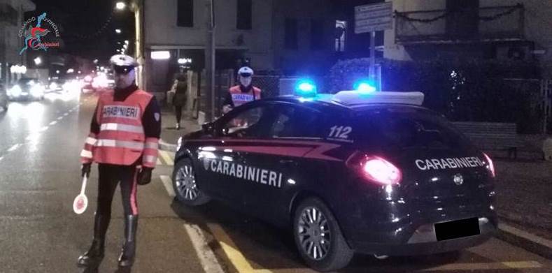 Era ai domiciliari ma spacciava lo stesso droga