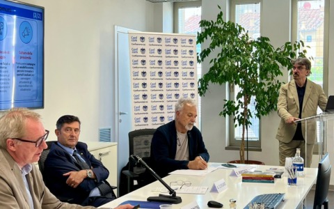 Esercizi storici, un confronto sul futuro dell’identità commerciale di Firenze