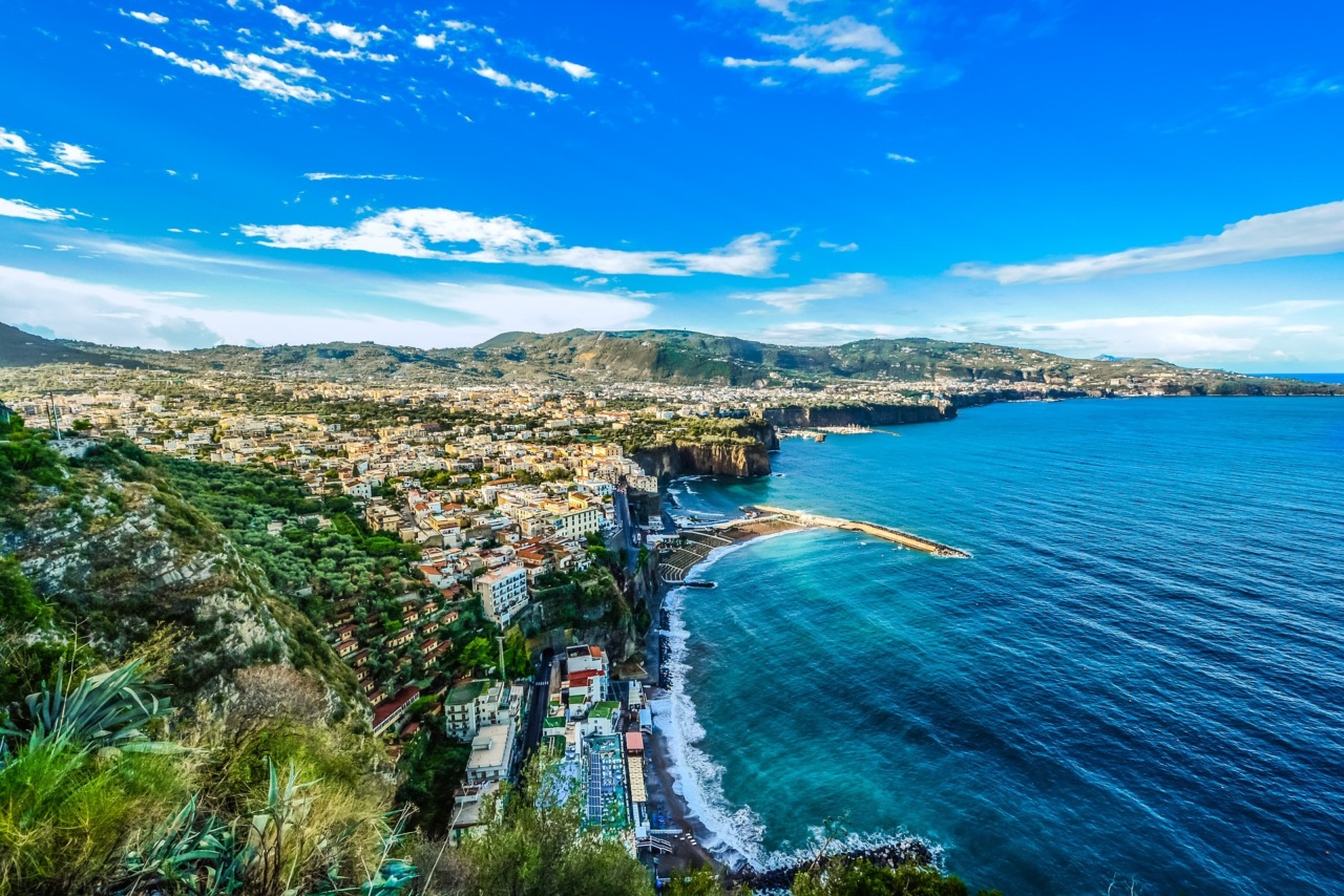 Estate al via, il turismo italiano accelera: giugno in crescita tra italiani e stranieri