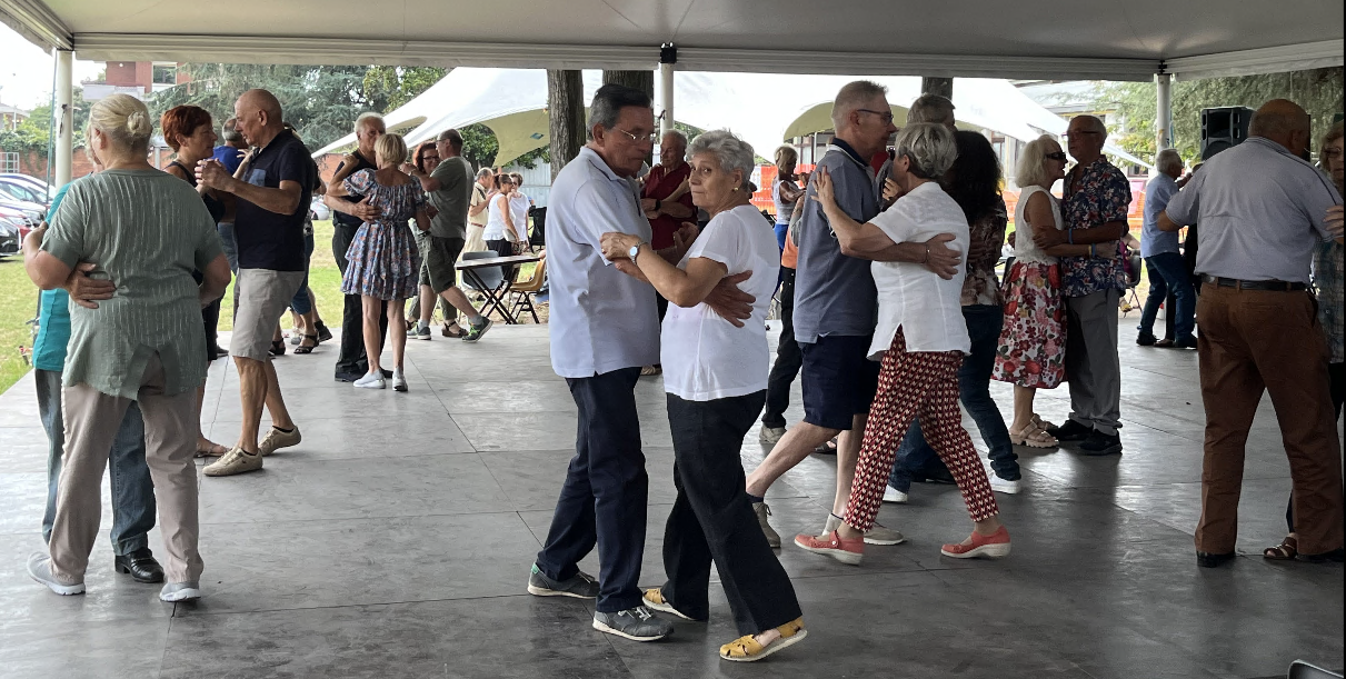 “Estate Insieme” per gli anziani, il Comune di Novara cerca un’associazione per le edizioni 2026 e 2027