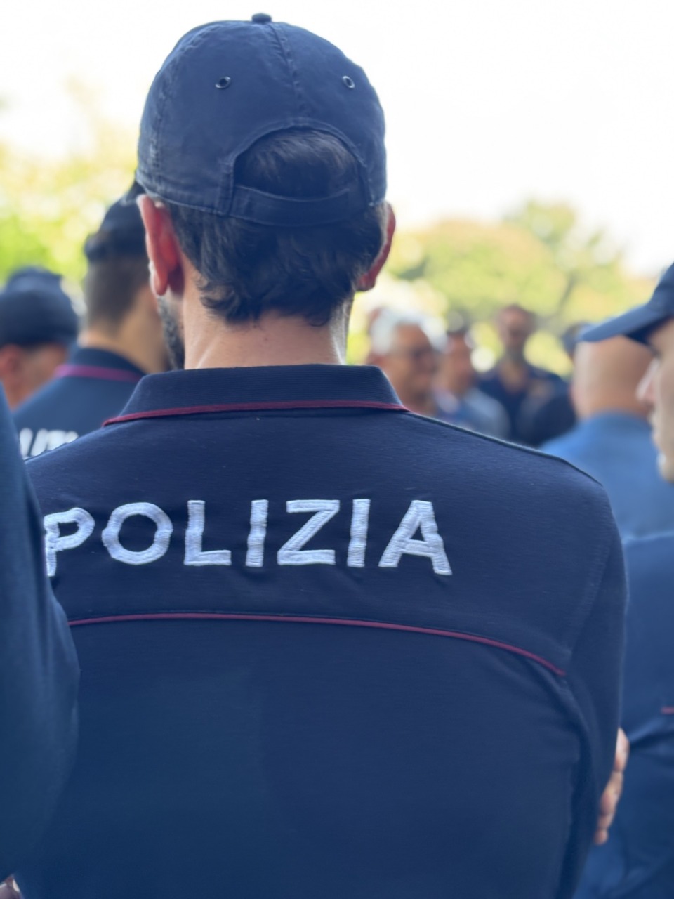 Estorsioni e minacce evocando il clan di famiglia, arrestato 31enne