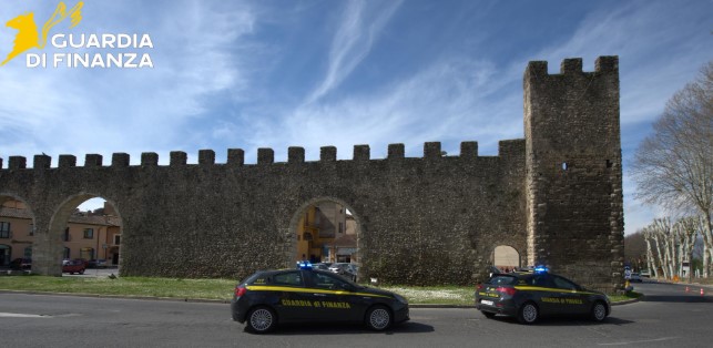 False convocazioni in caserma con il numero della Guardia di Finanza