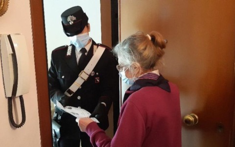Falso carabiniere tenta di truffare anziana invalida