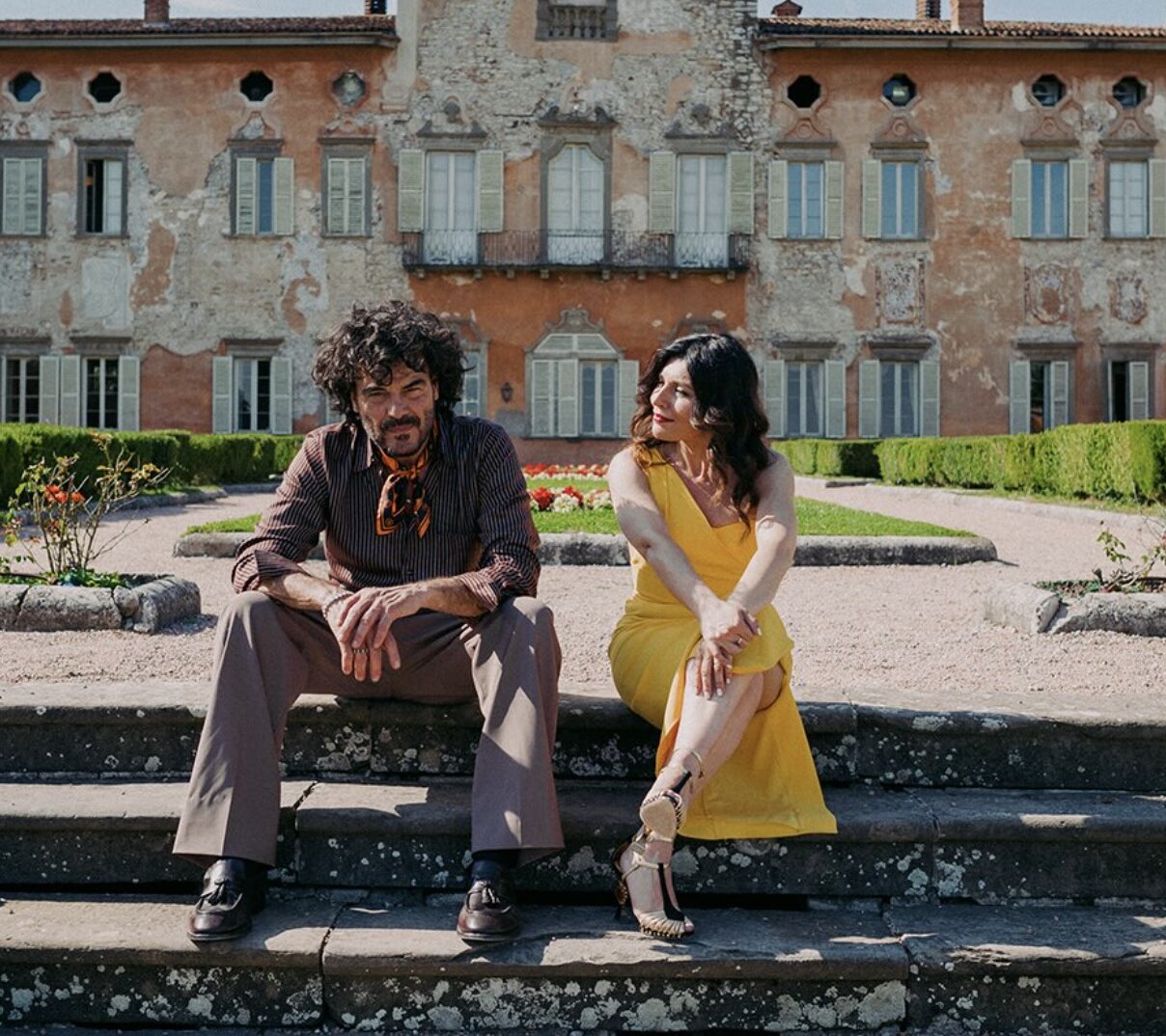 Francesco Renga e Giusy Ferreri: le due voci si uniscono (ancora) in “Non dovrei, non dovresti”