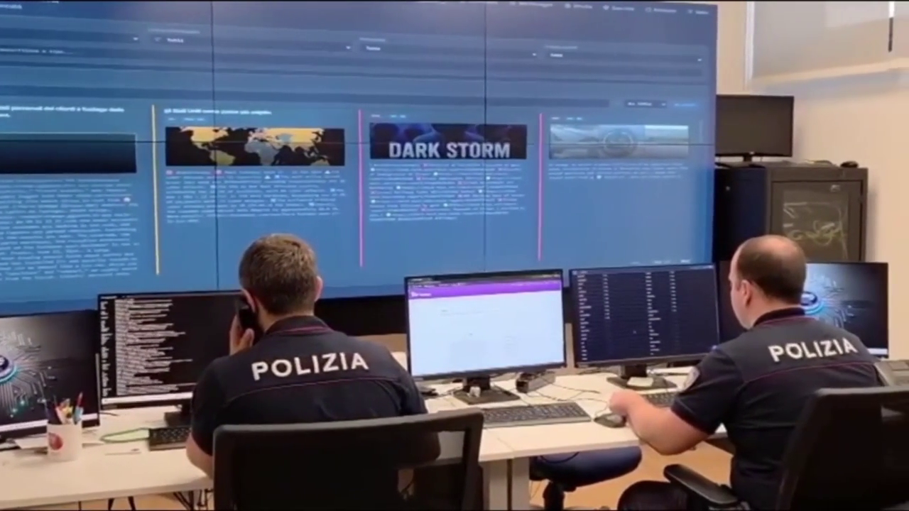 Frode informatica con il furto delle credenziali, recuperati oltre 400 mila euro. LE IMMAGINI