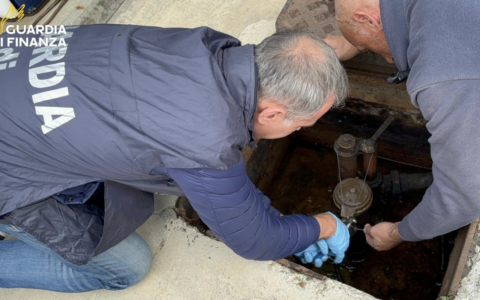 Frode nel settore dei carburanti: confiscati oltre 30mila litri di gasolio