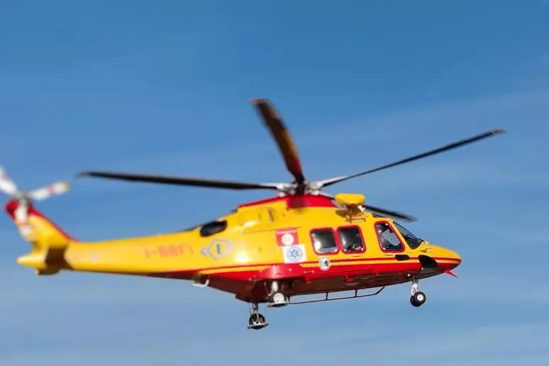 Frontignano di Ussita, ciclista cade in un dirupo: soccorso con l’eliambulanza