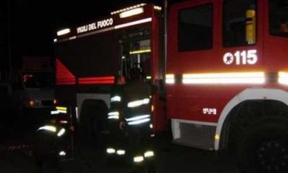Fuga di gas, un’auto trancia una tubazione