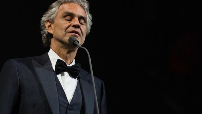 Furto da mezzo milione nella villa di Bocelli