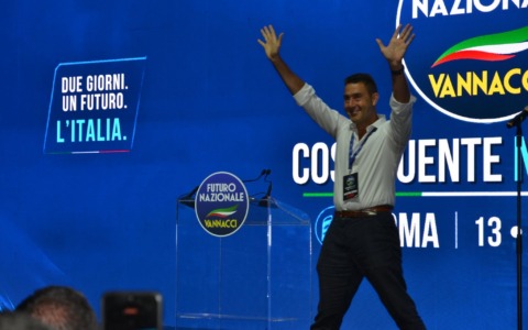 Futuro Nazionale, nasce il partito di Vannacci: “Non mi alleo con il centrodestra che porta avanti l’agenda Draghi”