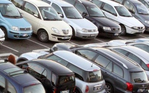 Giornata Mondiale dell’Ambiente: in Piemonte ibride a +693%, ma oltre 1,2 milioni di auto hanno 15 anni o più
