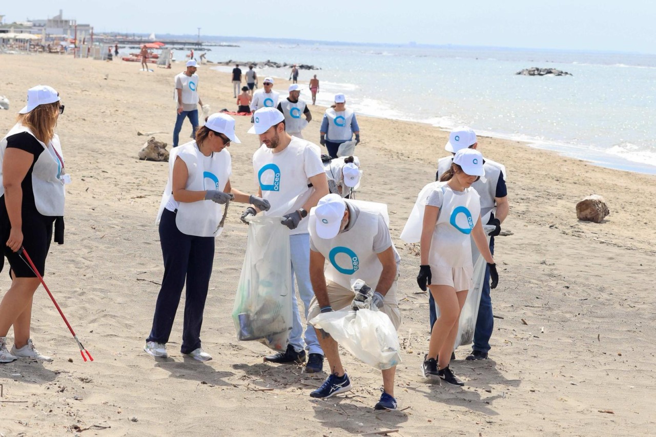 Giornata Mondiale dell’Ambiente, volontari al lavoro per ripulire la capitale e Ostia