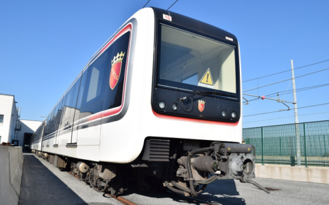 Guasto sulla Metro C, cinque stazioni chiuse e bus sostitutivi