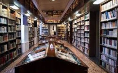 I precari e i lavoratori del settore cultura scendono in sciopero con presidio a Bologna