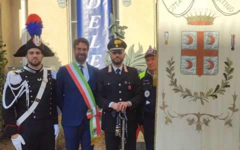 Il Colonnello premia la stazione dei carabinieri di Crescentino