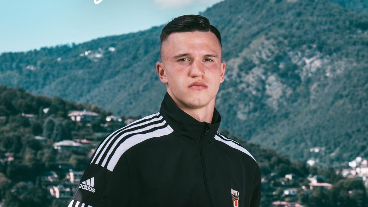 Il Como  ingaggia a titolo definitivo il talento ungherese Levente Bősze
