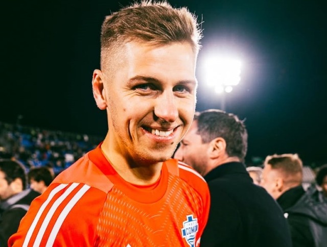 Il primo colpo del  Como è il prolungamento del portiere Butez fino al 2030, intanto tre “lariani” sono ai Mondiali