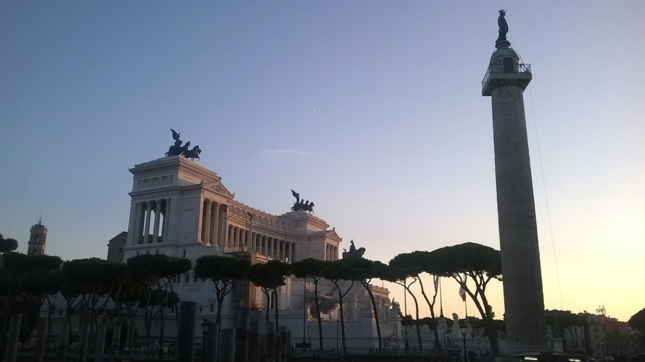 Il Vittoriano sta cedendo, si abbassa di 1 millimetro l’anno: “La causa è il terreno”