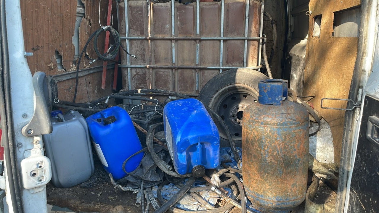In via dei Cappuccini spunta una discarica abusiva, si indaga su chi sia il responsabile