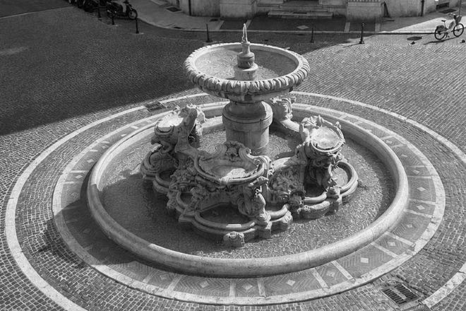 Inaugurata la nuova area pedonale di Piazza Mincio