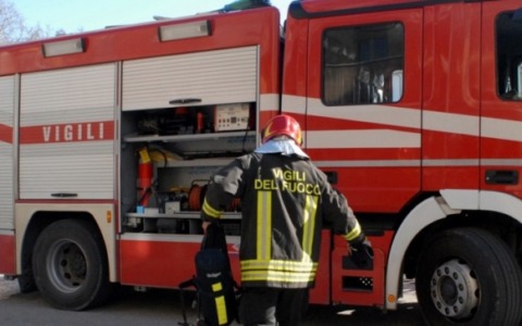 Incendio alla cabina Snam in Regione Campasso