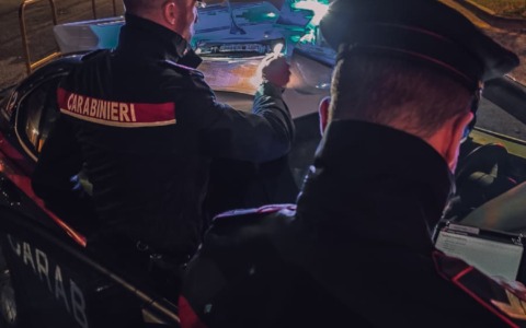 Insegue l’ex moglie, tenta di speronarla e la minaccia di morte: arrestato 39enne a Torbole Casaglia