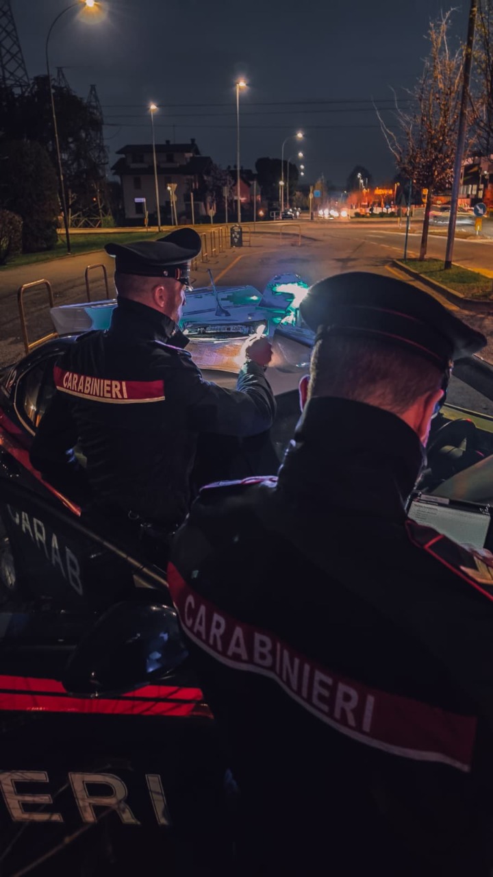 Insegue l’ex moglie, tenta di speronarla e la minaccia di morte: arrestato 39enne a Torbole Casaglia