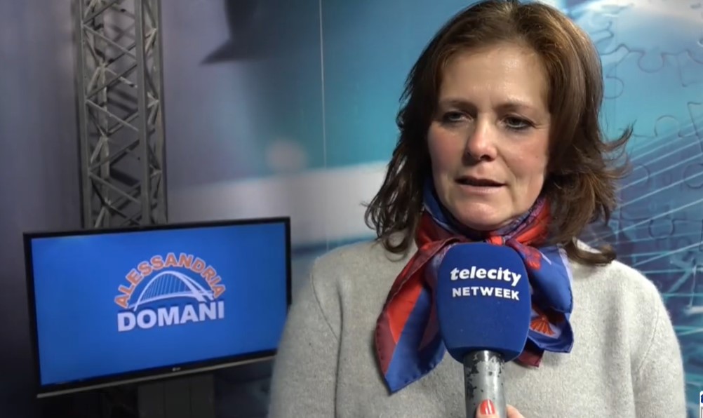 Insetti di stagione, come trattarli e come difendersi: a Filo Diretto Cristina Calvi