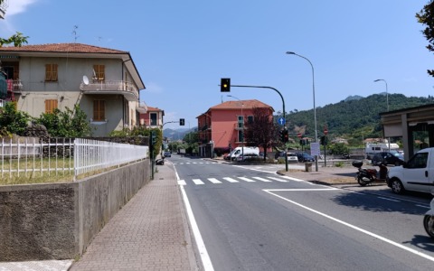 Installato a Sestri Levante “semaforo intelligente” sulla strada per Casarza Ligure