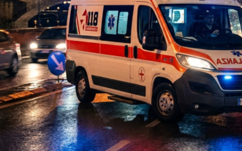 Interventi 118 a Pavia tra venerdì 12 e sabato 13 giugno 2026: auto contro ostacolo a Torrevecchia, tre giovani feriti