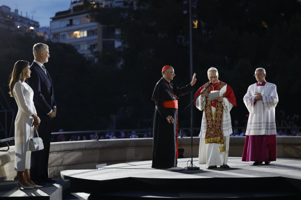 Iran sotto le bombe degli Usa, il Papa: “Non si può credere in Gesù e fare la guerra”