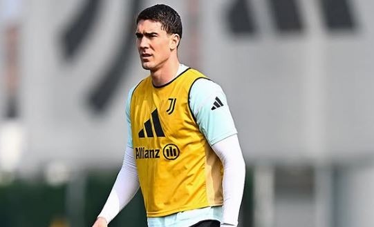 Juventus-Vlahovic, non è finita: il serbo ci ripensa e Carnevali spera