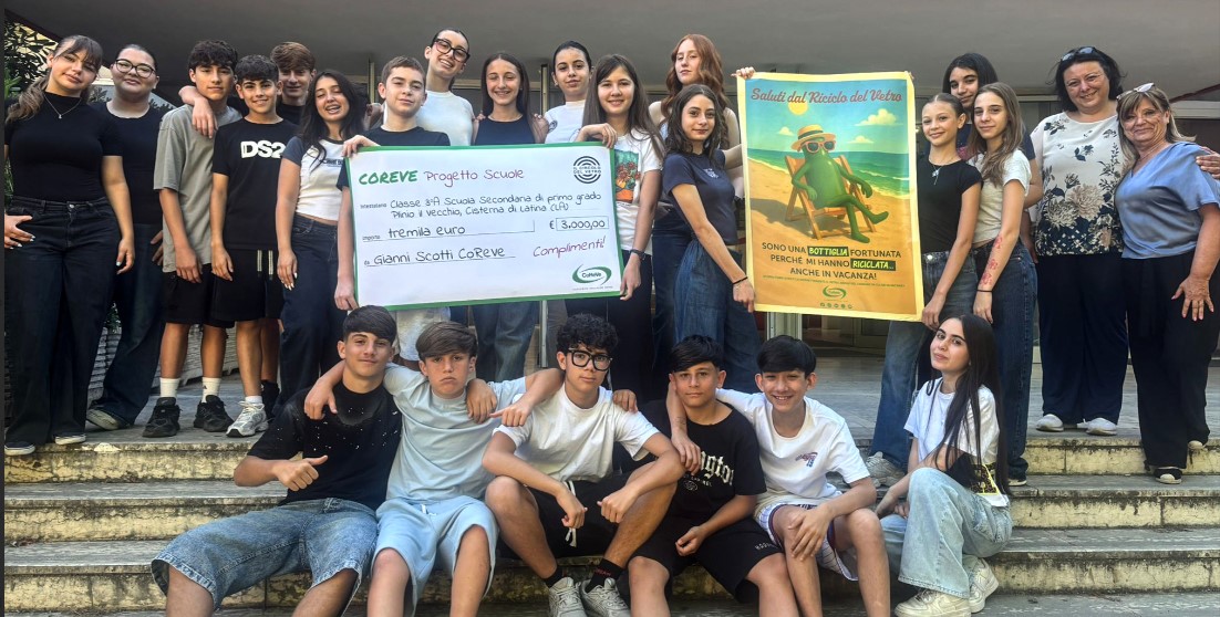 La 3ªA della scuola “Plinio il Vecchio” di Cisterna vince il concorso nazionale “Il Circolo del Vetro”