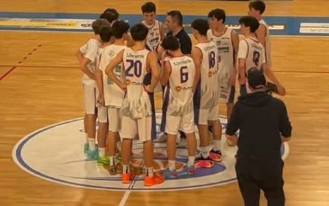 La Cierre Ufficio Cantù U15 batte Praga e chiude al 9° posto la Coppa Alberto Giove