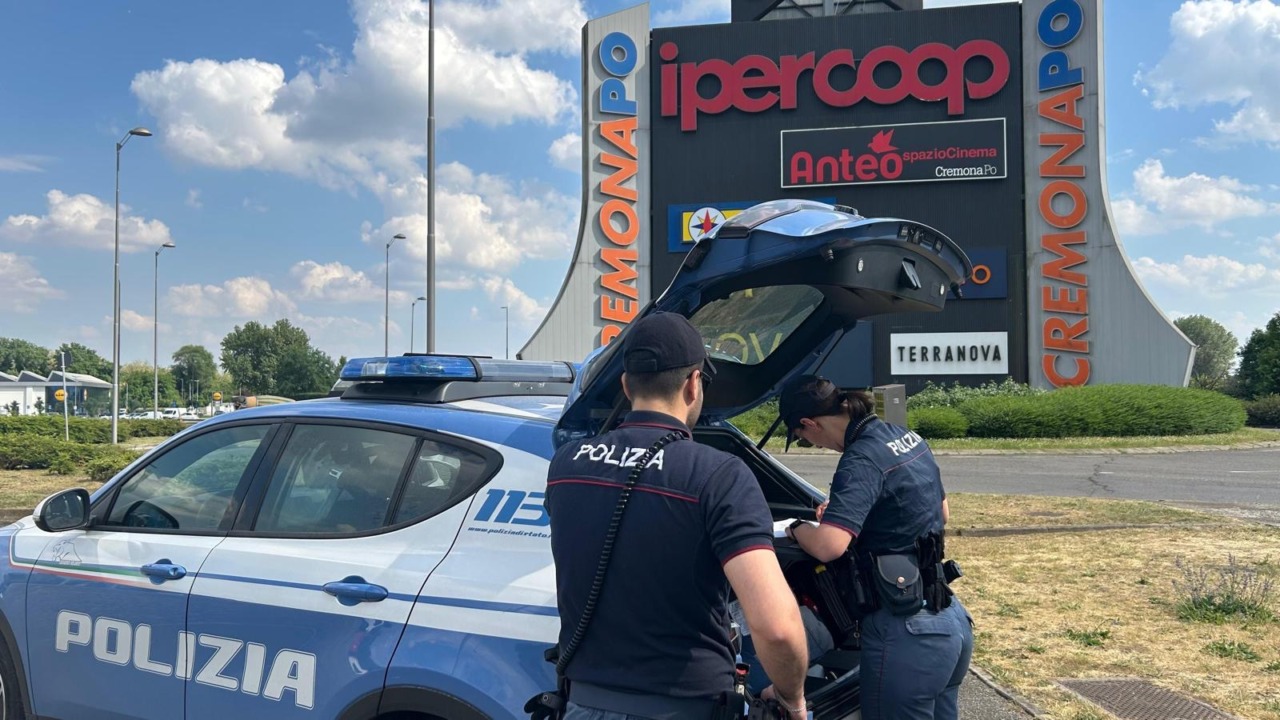 Ladri maldestri prendono di mira una pizzeria del centro e il “Cremona Po”