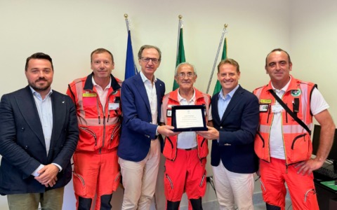 La Regione premia Dino Fontana storico volontario della Croce Bianca di Imperia