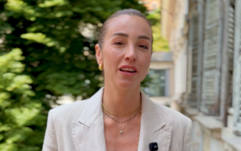 La sindaca di Genova Silvia Salis in campo per Mauro Gattinoni