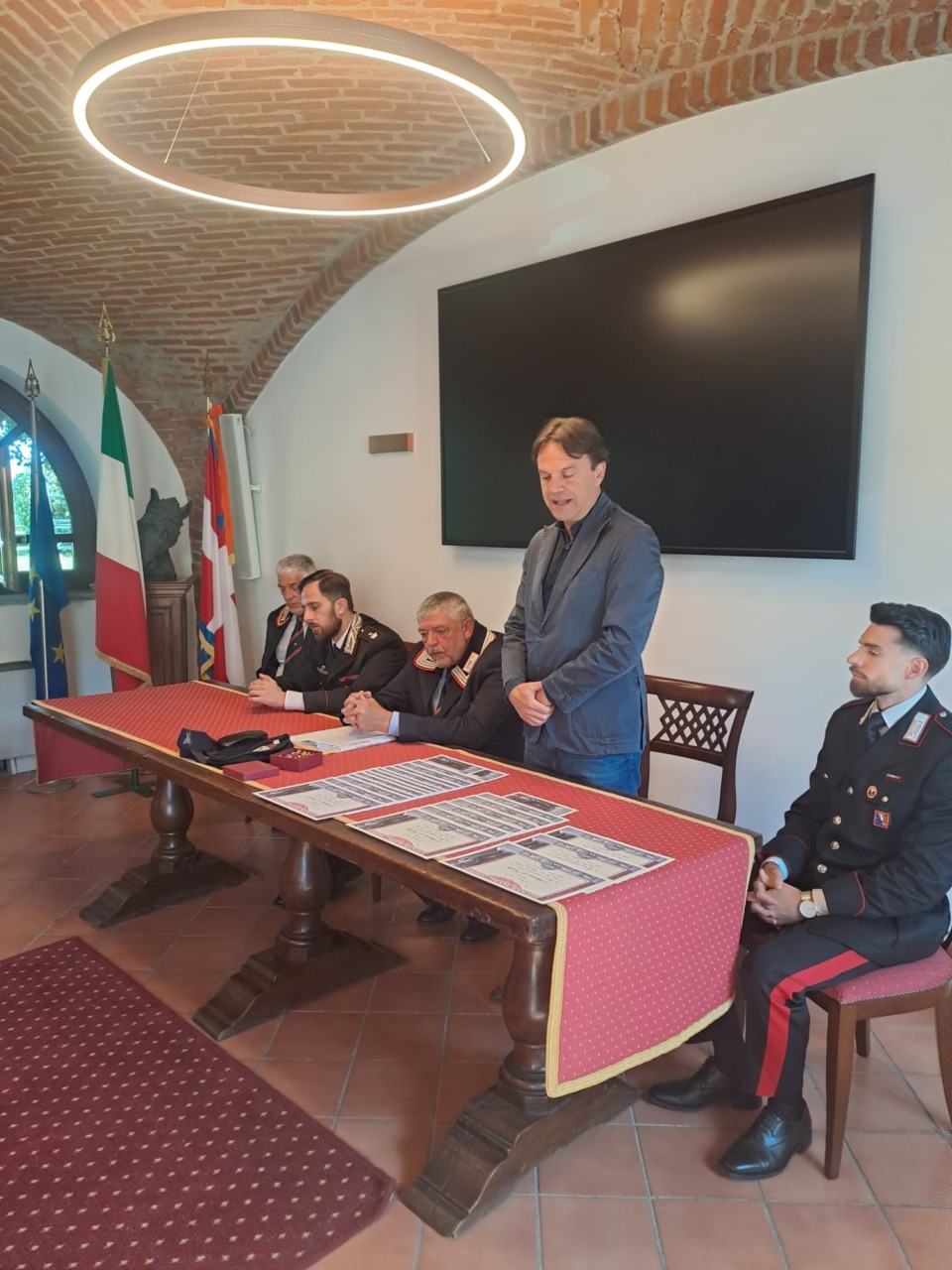 L’Associazione Nazionale Carabinieri premia i soci più “fedeli” – LE FOTO
