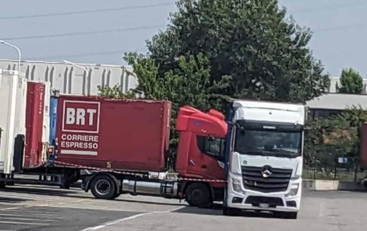 Lavoratore morto nel deposito BRT. SI Cobas lancia lo sciopero generale degli appalti