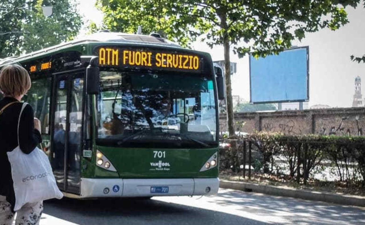 Lavoratori Atm in sciopero: possibili stop a metro, bus e tram